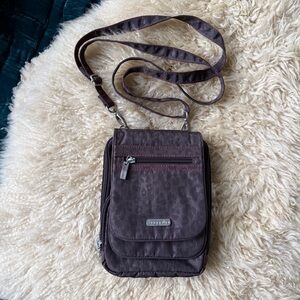 Baggallini Bon Voyage Cheetah Print Crossbody